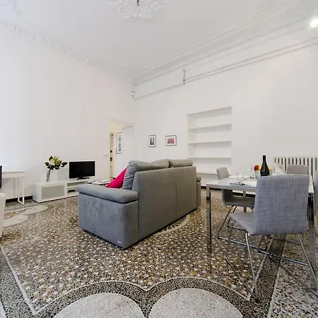 Hintown Casa Di Pregio In Centro Citta * Genoa